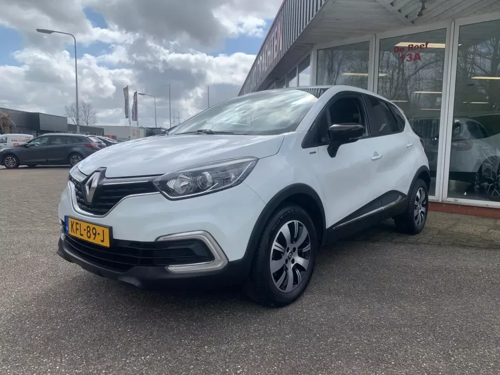 Renault Captur (2019) — foto 1