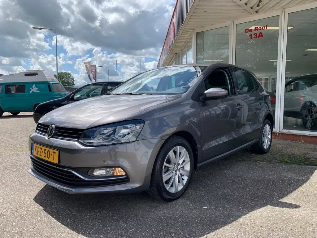 Volkswagen Polo (2017) — foto 1