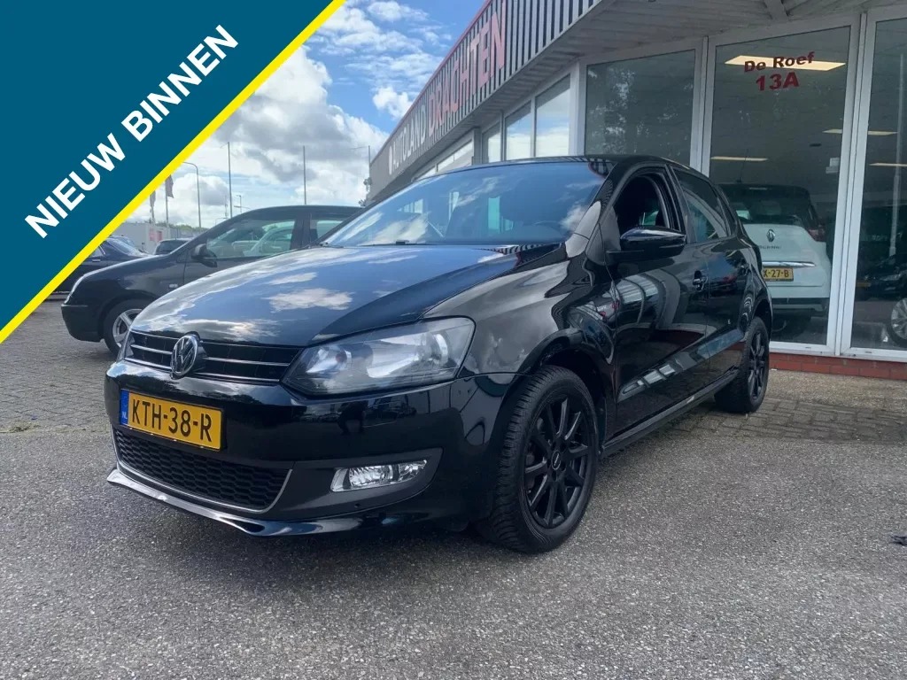 Volkswagen Polo (2013) — foto 1