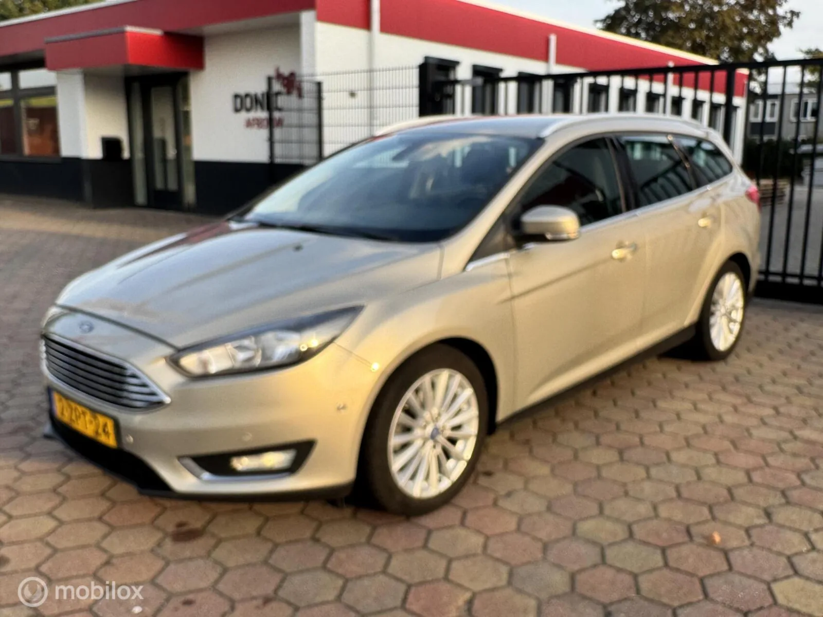 Ford Focus (2015) — foto 1