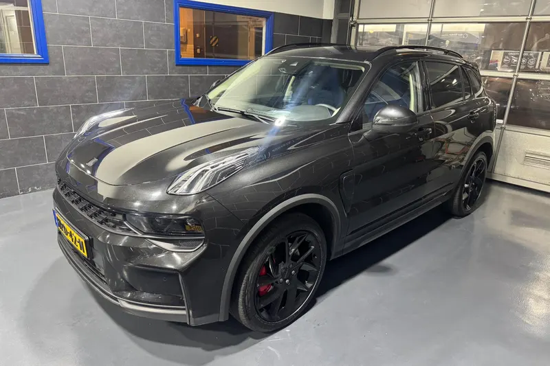 Lynk & Co 01 (2022)