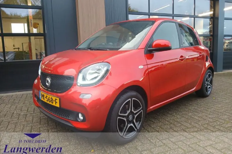 Smart ForFour (2017)