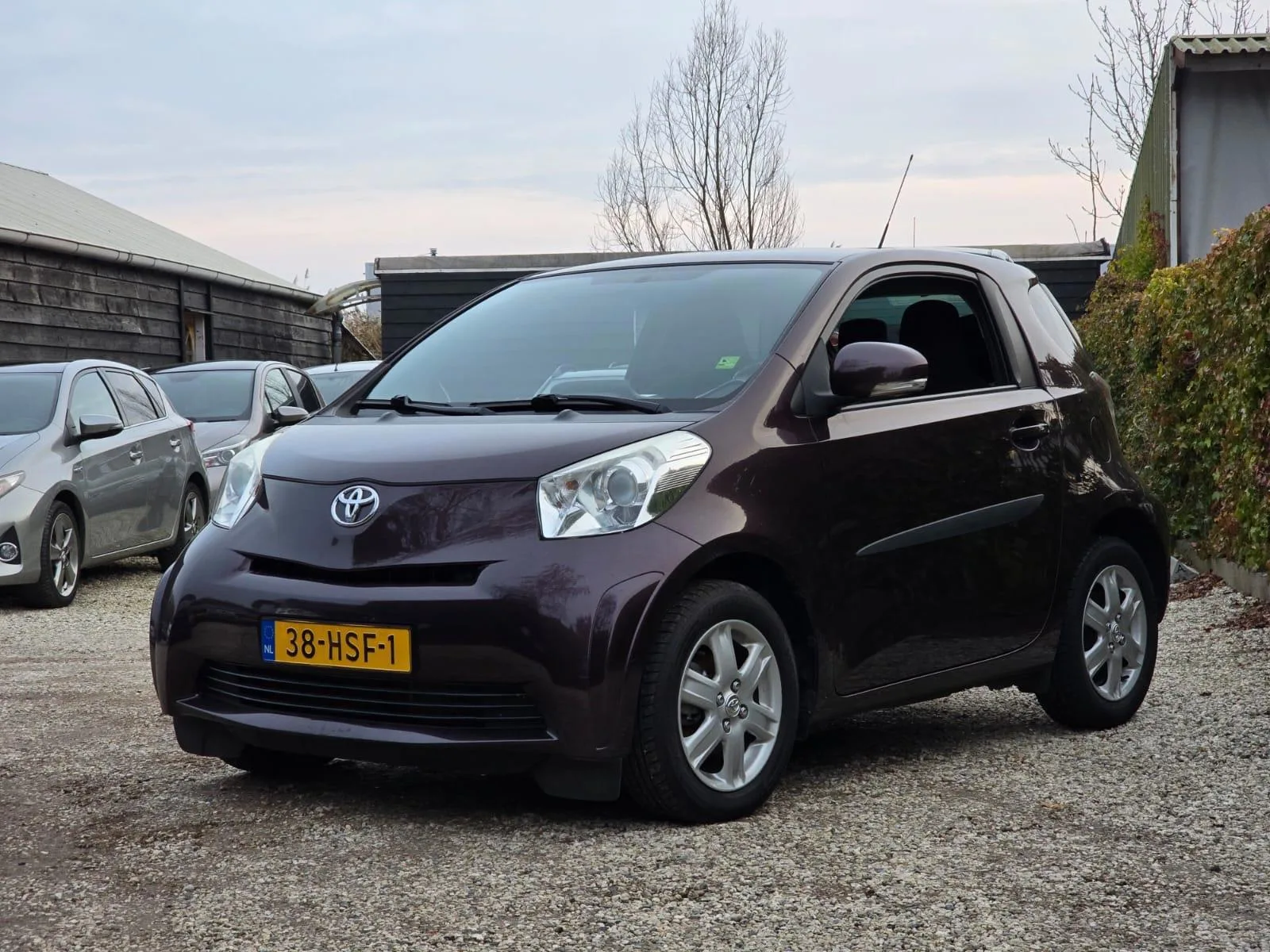 Toyota iQ (2009) — foto 1