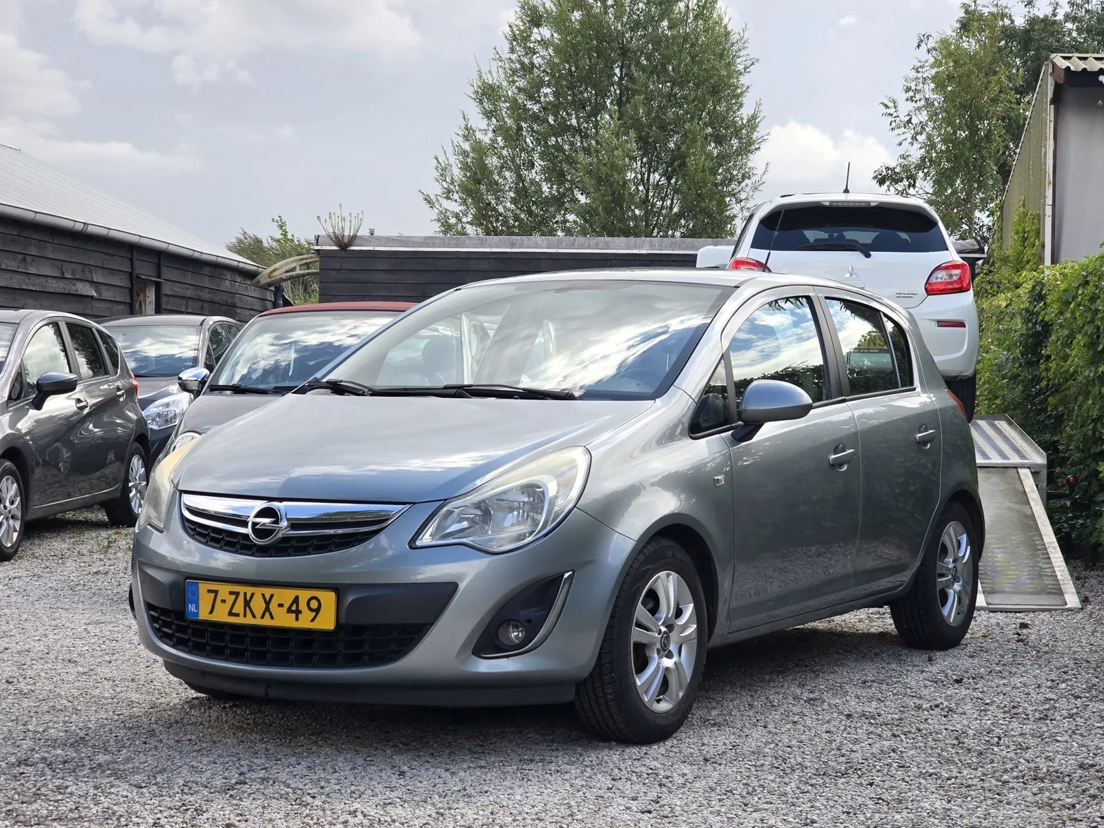 Opel Corsa (2012) — foto 1