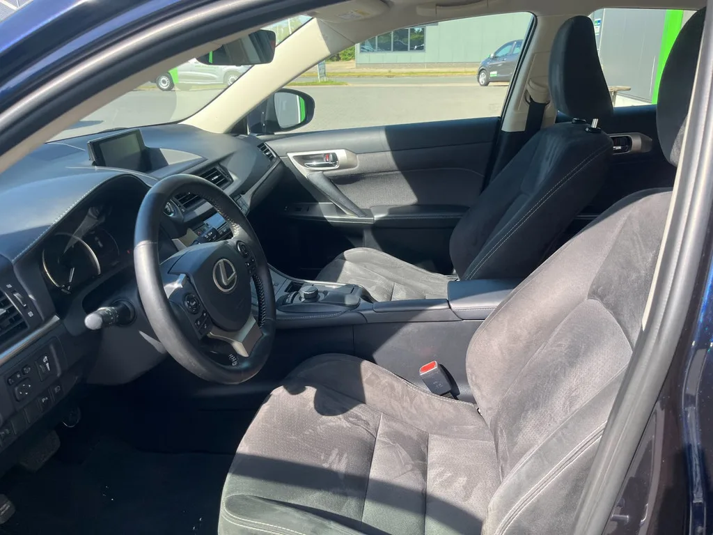 Lexus CT (2019) — foto 1