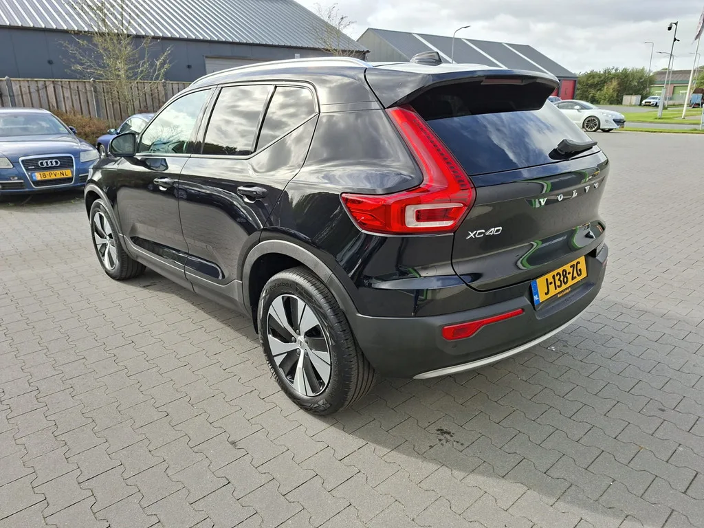 Volvo XC40 (2020) — foto 1