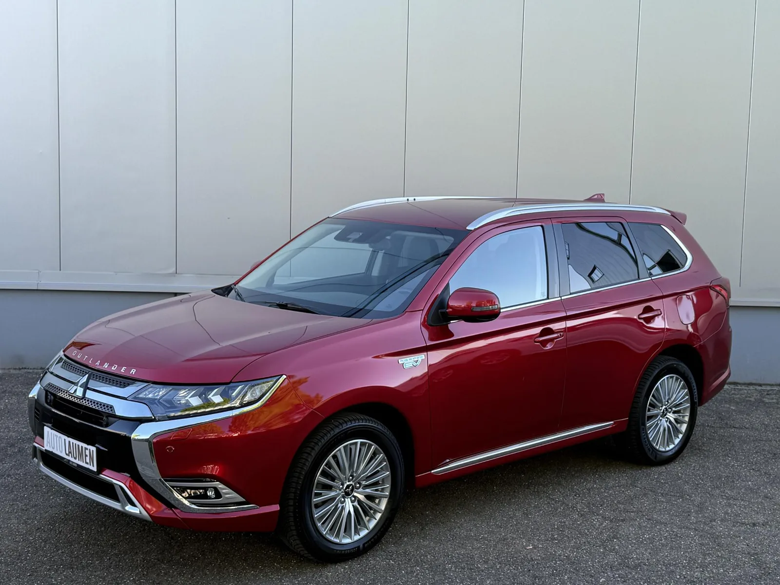 Mitsubishi Outlander (2020) — foto 1