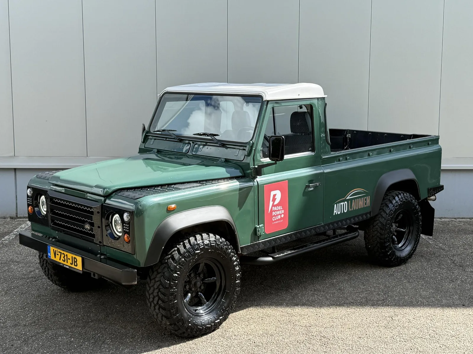 Land Rover Defender (2004) — foto 1