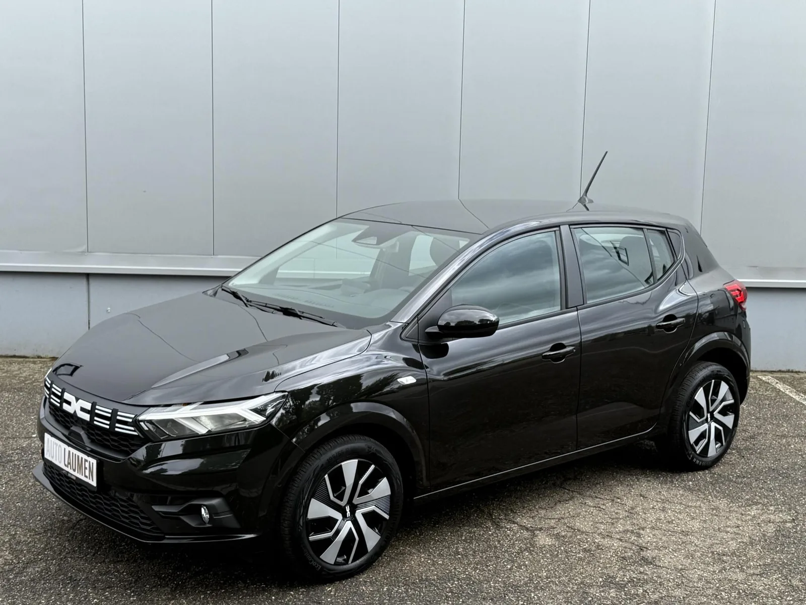 Dacia Sandero (2025) — foto 1
