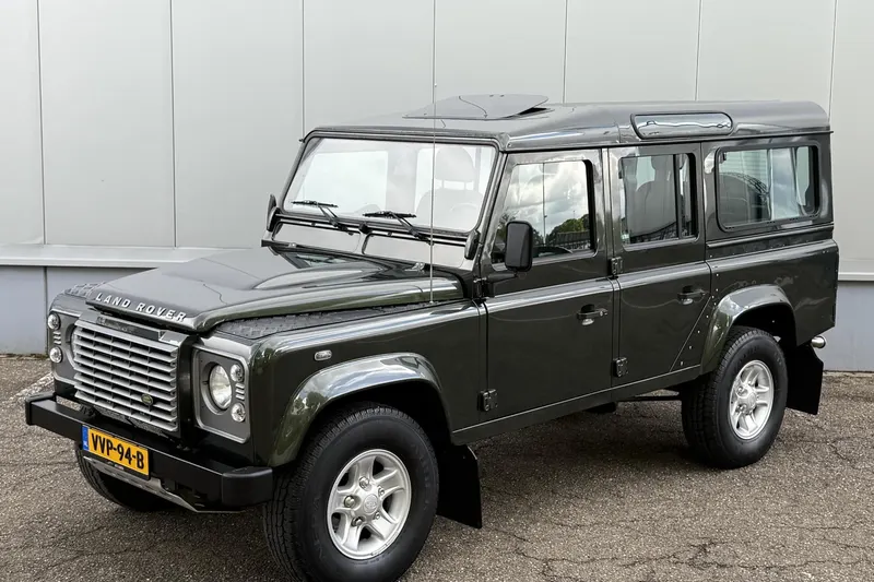 Land Rover Defender (2008)