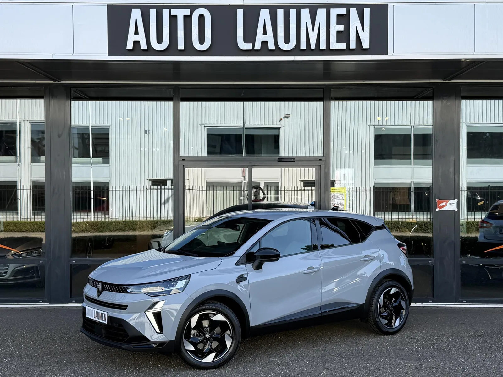 Renault Captur (2025) — foto 1