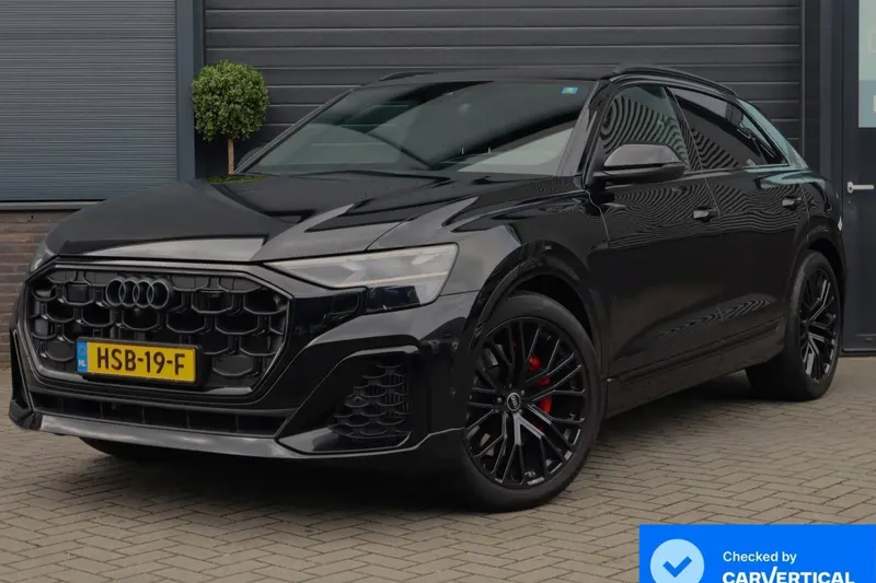 Audi Q8 (2024)