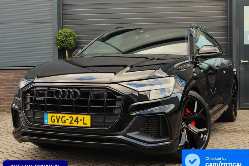 Audi Q8 (2021)