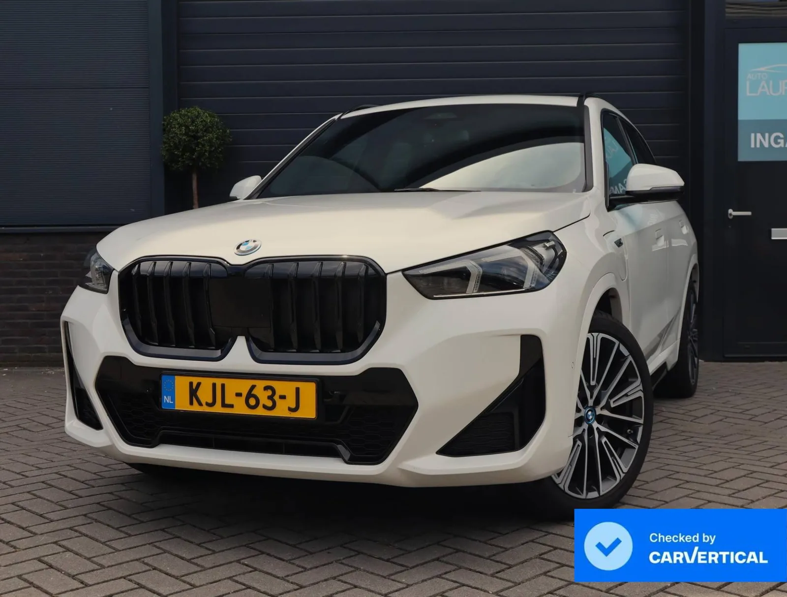 BMW X1 (2023) — foto 1