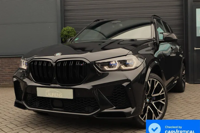 BMW X5 (2023)