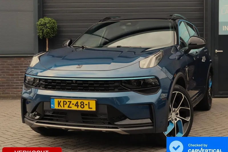 Lynk & Co 01 (2023)