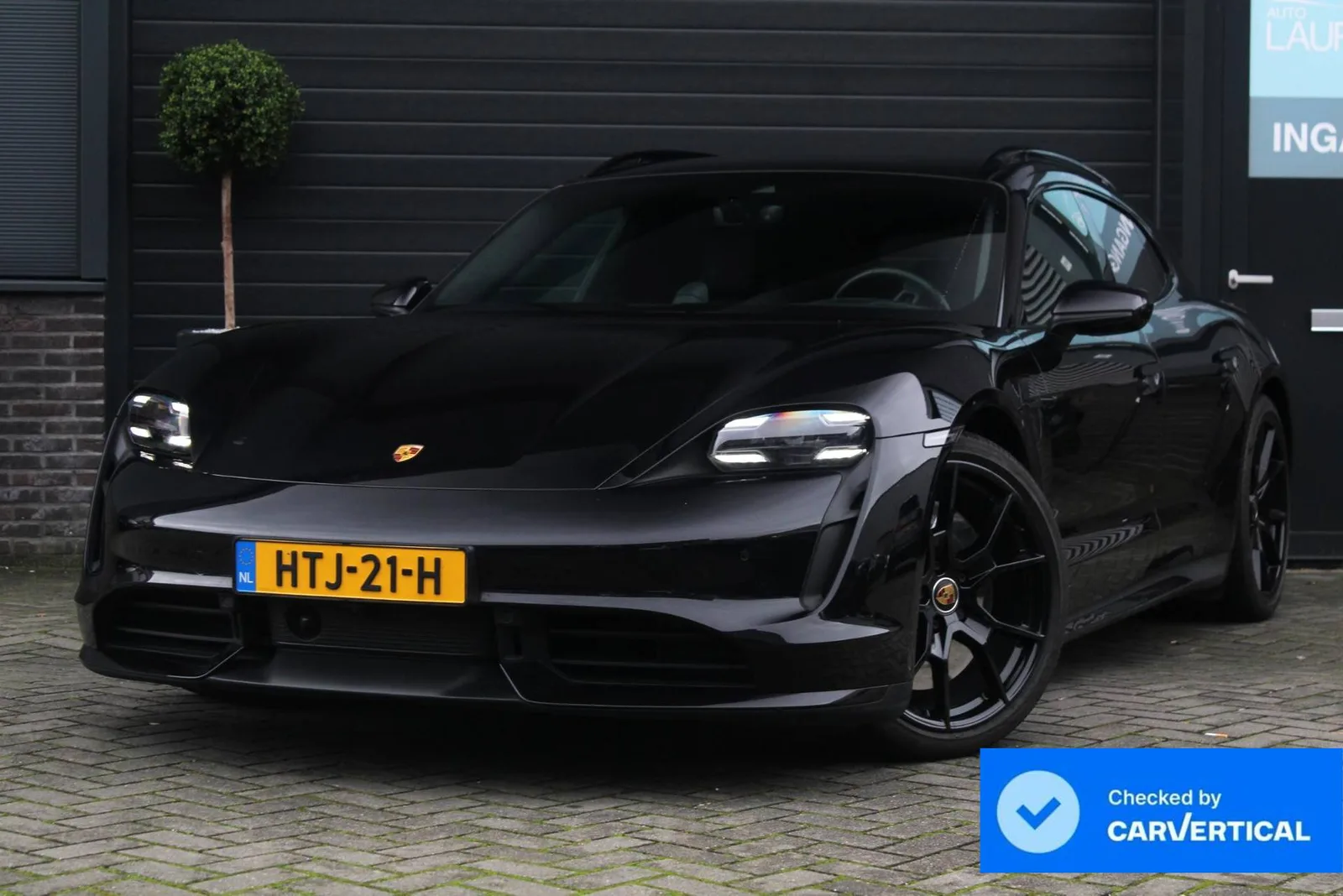 Porsche Taycan (2023) — foto 1