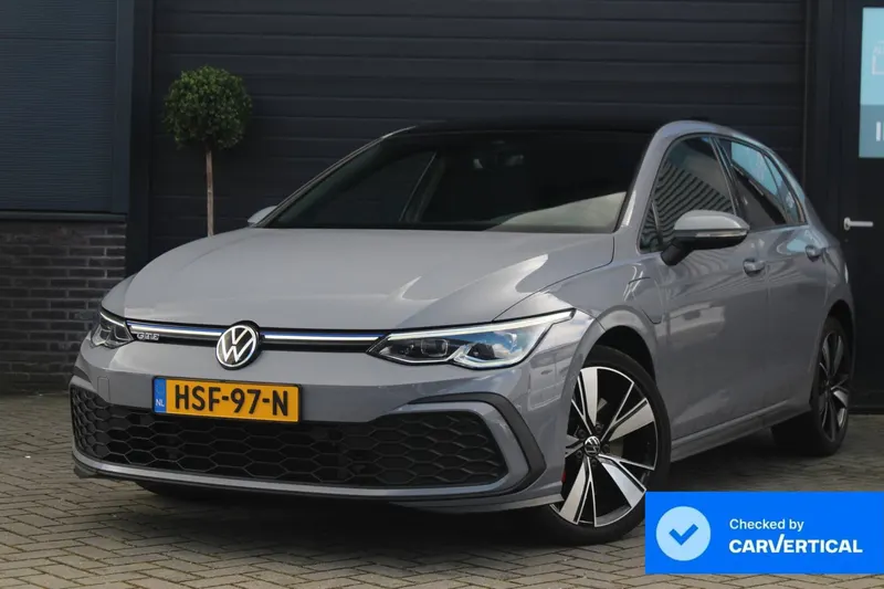 Volkswagen Golf (2022)
