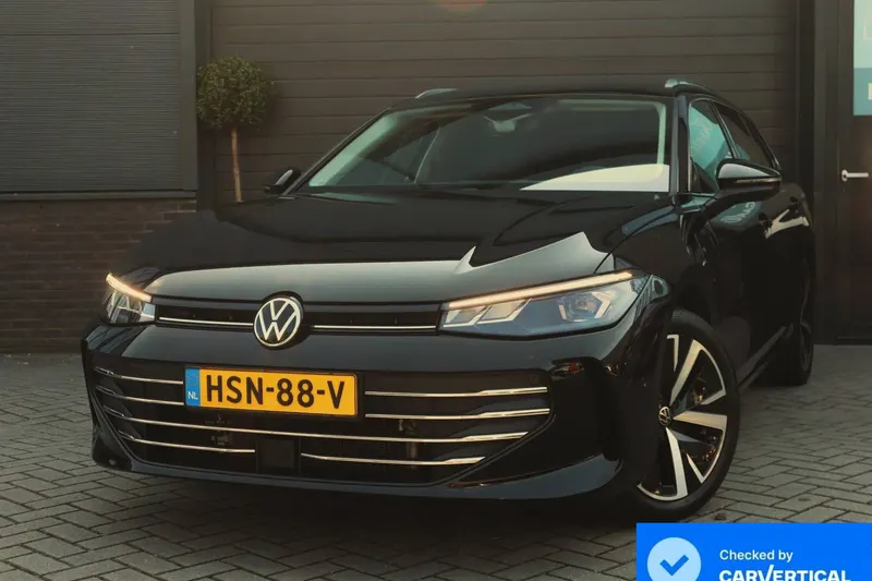 Volkswagen Passat (2024)