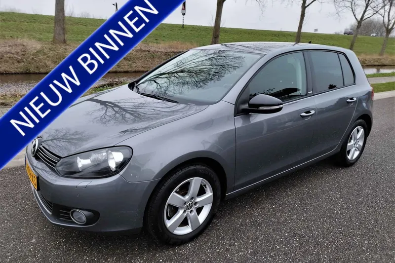Volkswagen Golf (2012)