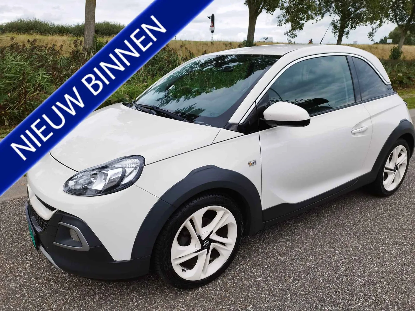Opel Adam (2015) — foto 1