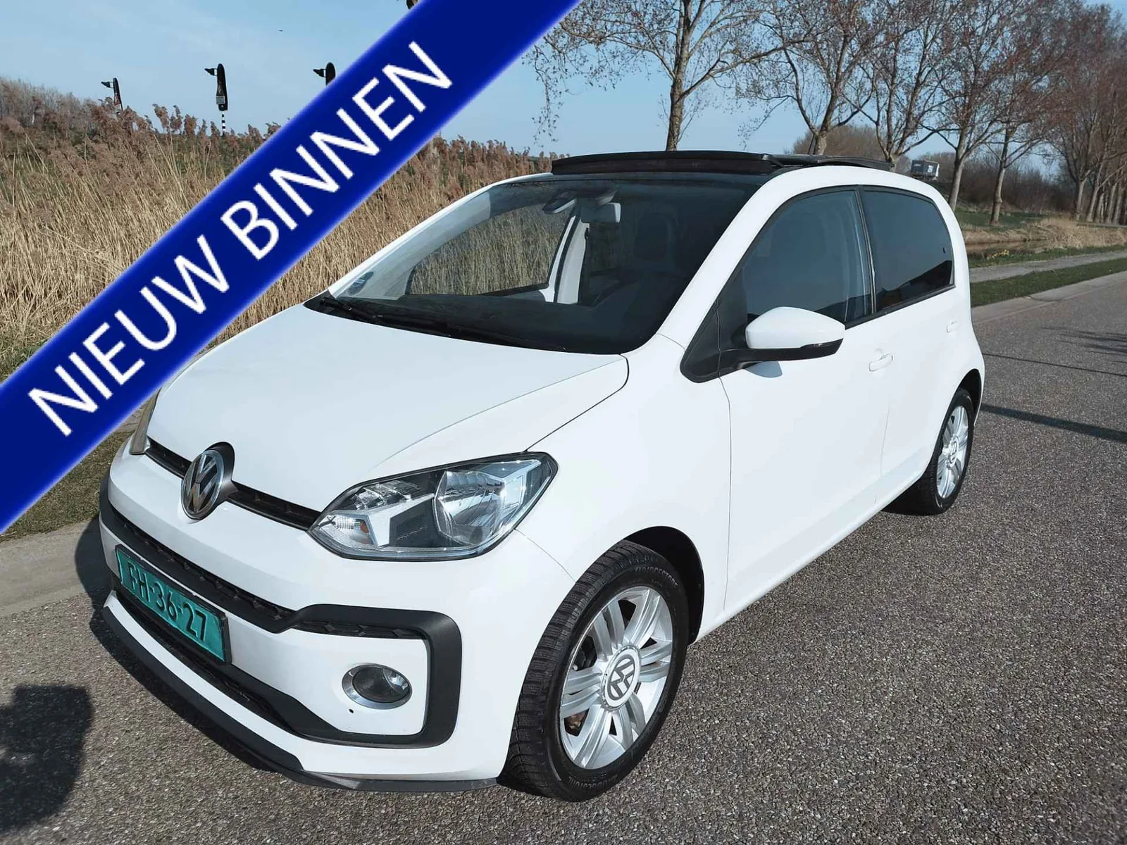 Volkswagen Up! (2021) — foto 1