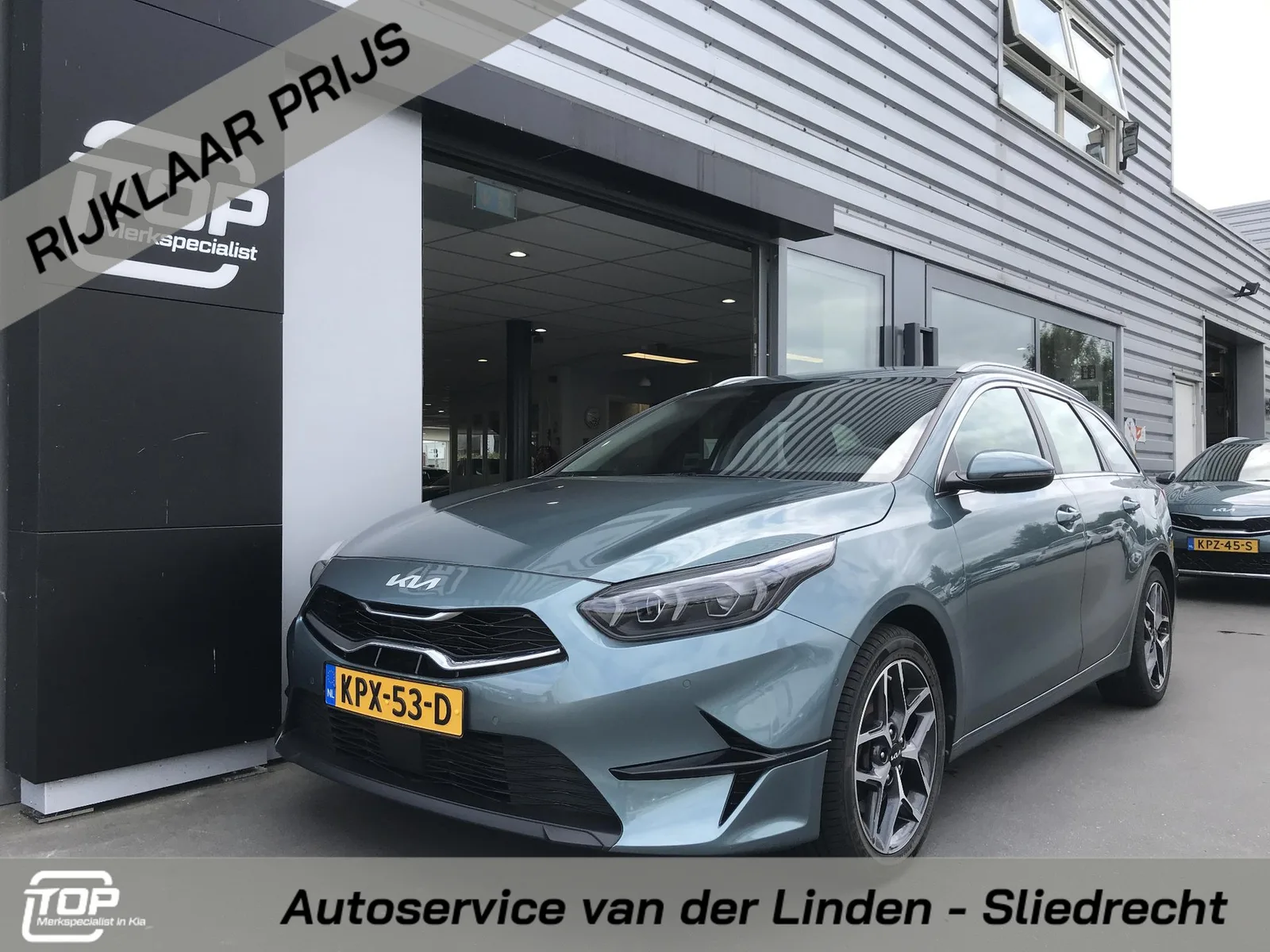 Kia Ceed Sportswagon (2023) — foto 1