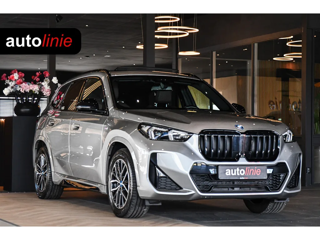 BMW X1 (2023) — foto 1