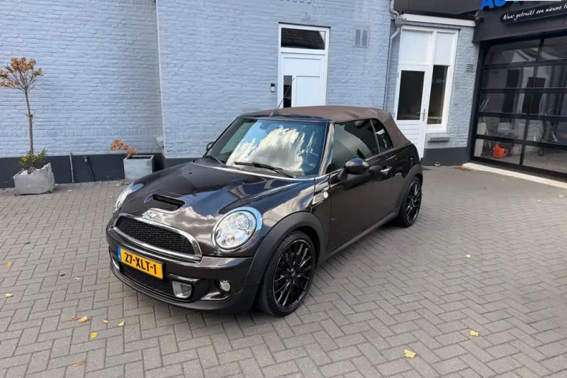 MINI Cabrio (2012)