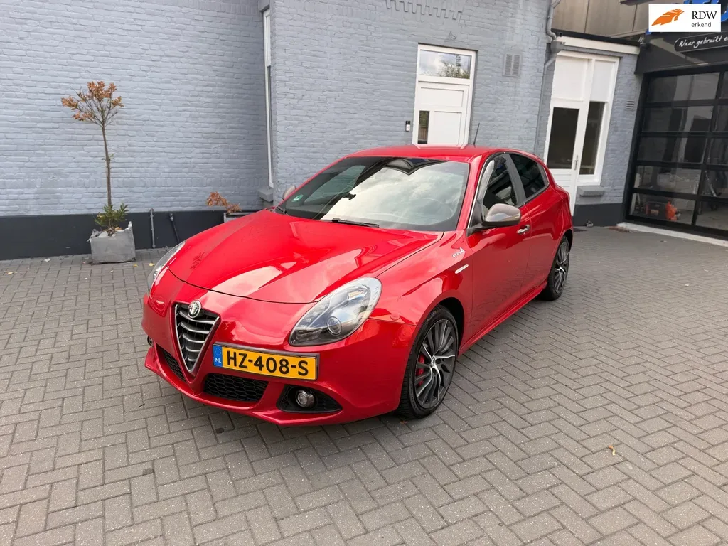 Alfa Romeo Giulietta (2016) — foto 1
