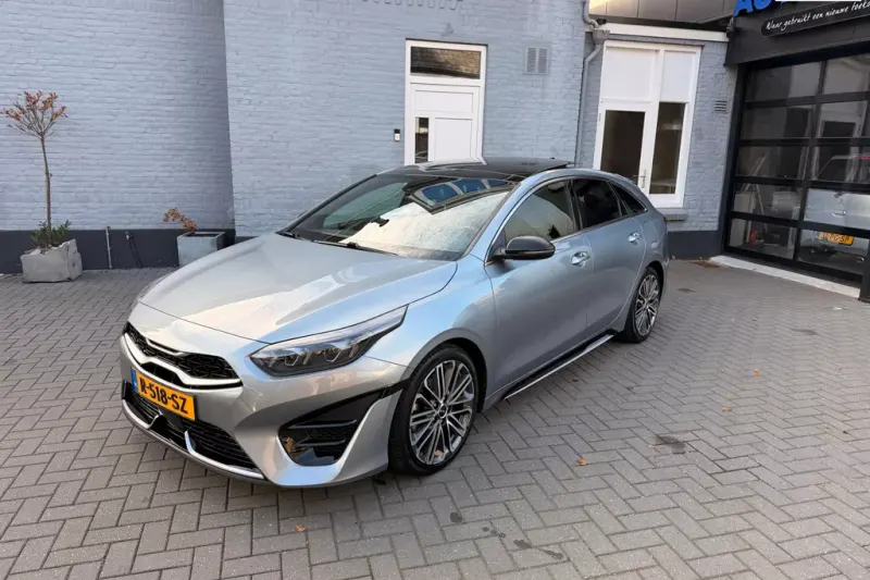 Kia ProCeed (2022)