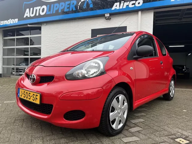 Toyota Aygo (2009) — foto 1