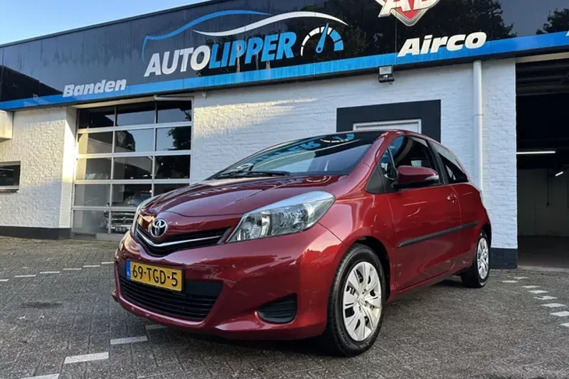 Toyota Yaris (2012)