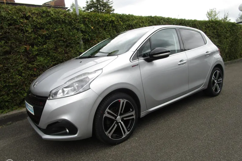 Peugeot 208 (2018)