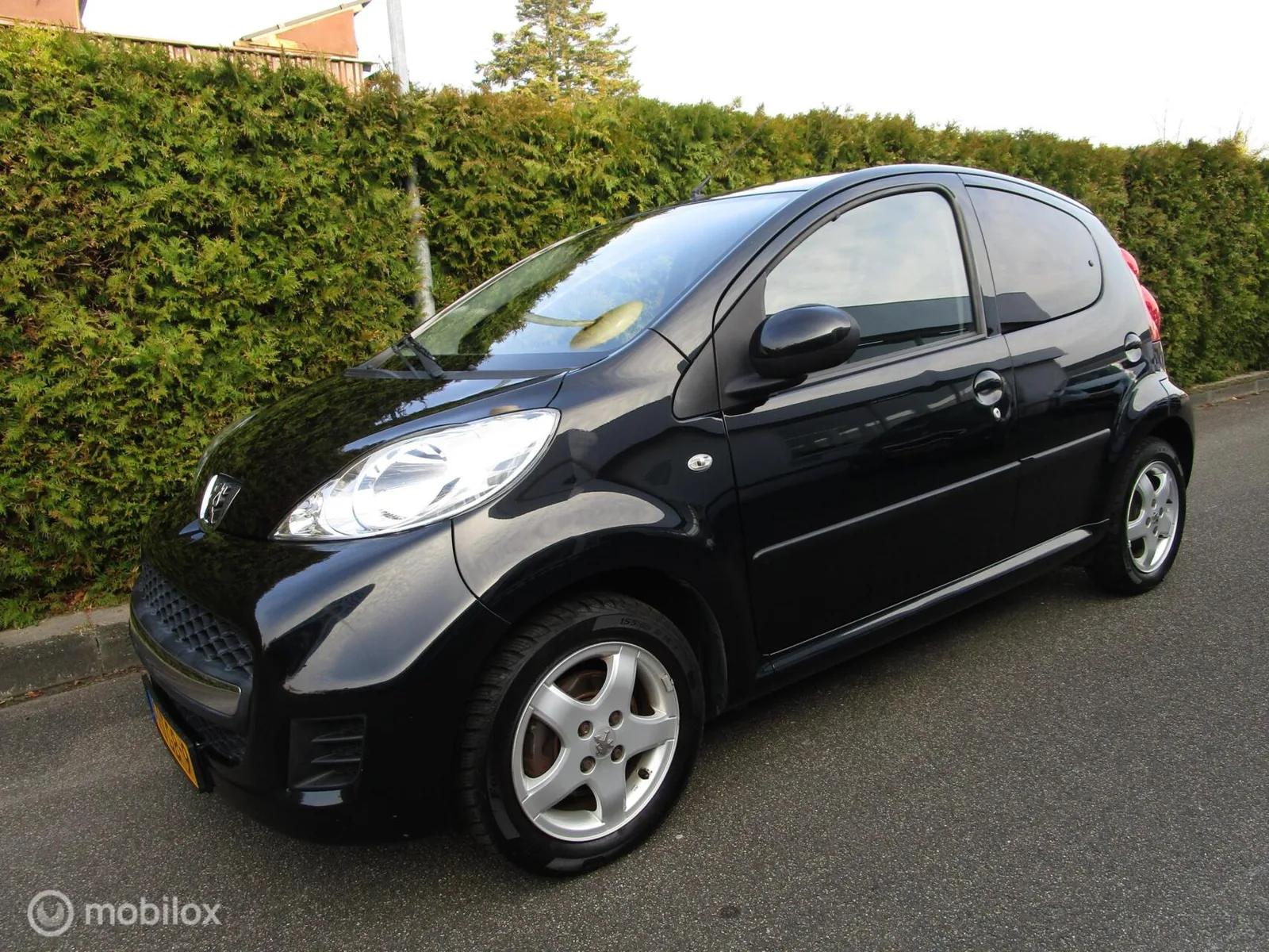 Peugeot 107 (2012) — foto 1