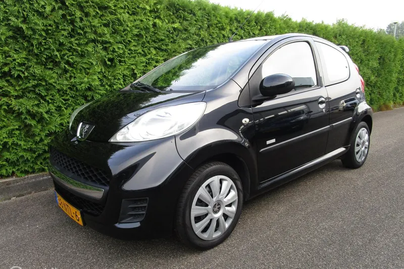 Peugeot 107 (2010)