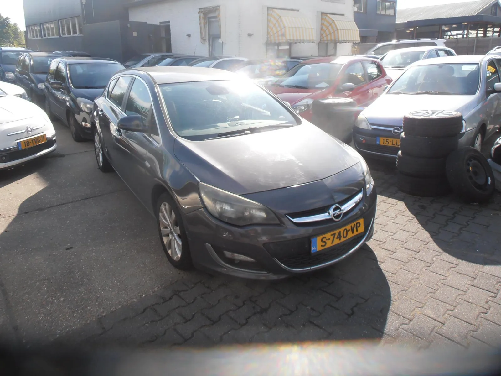 Opel Astra (2013) — foto 1