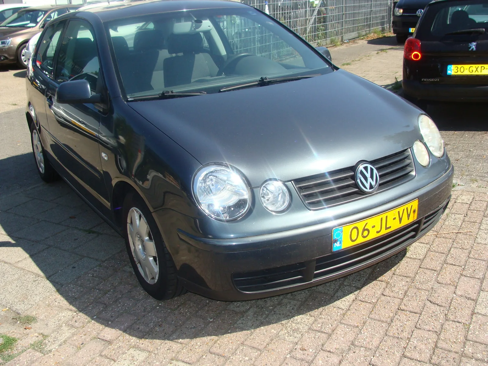 Volkswagen Polo (2002) — foto 1