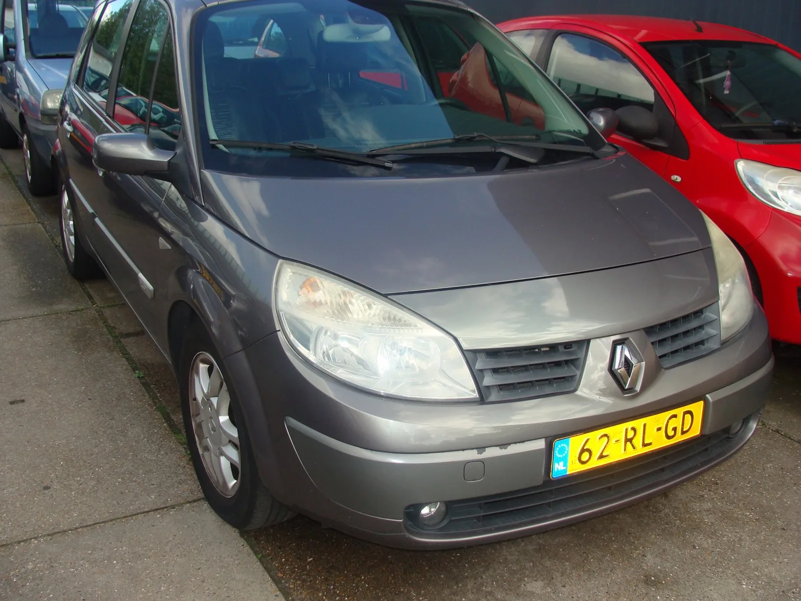 Renault Scénic (2005) — foto 1