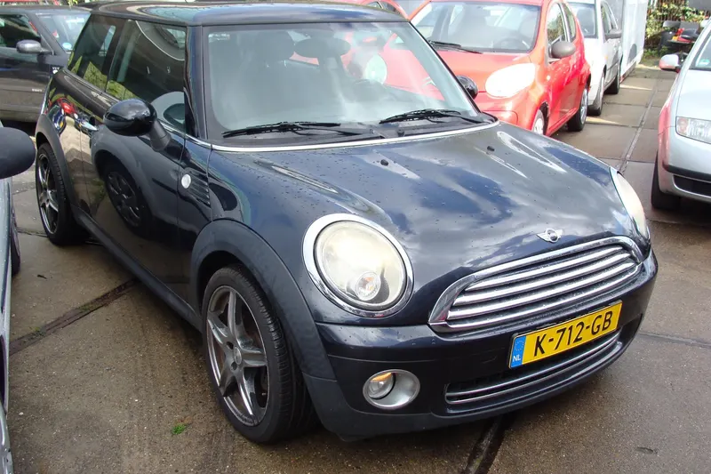 MINI One (2009)