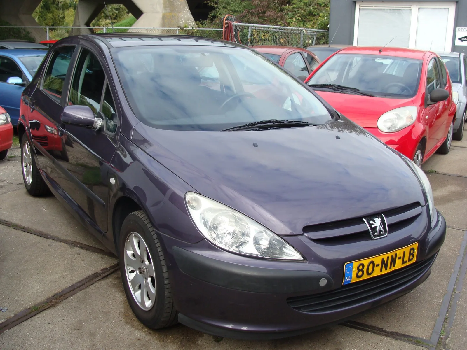 Peugeot 307 (2004) — foto 1