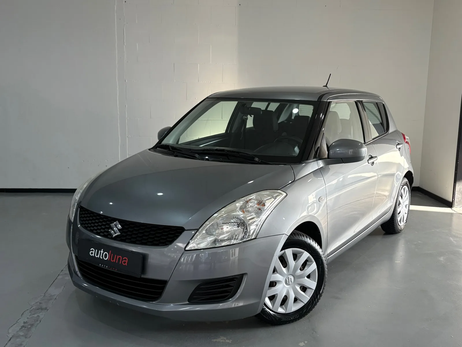 Suzuki Swift (2011) — foto 1