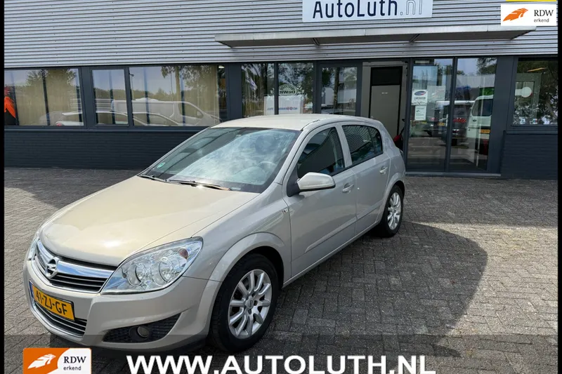 Opel Astra (2008)