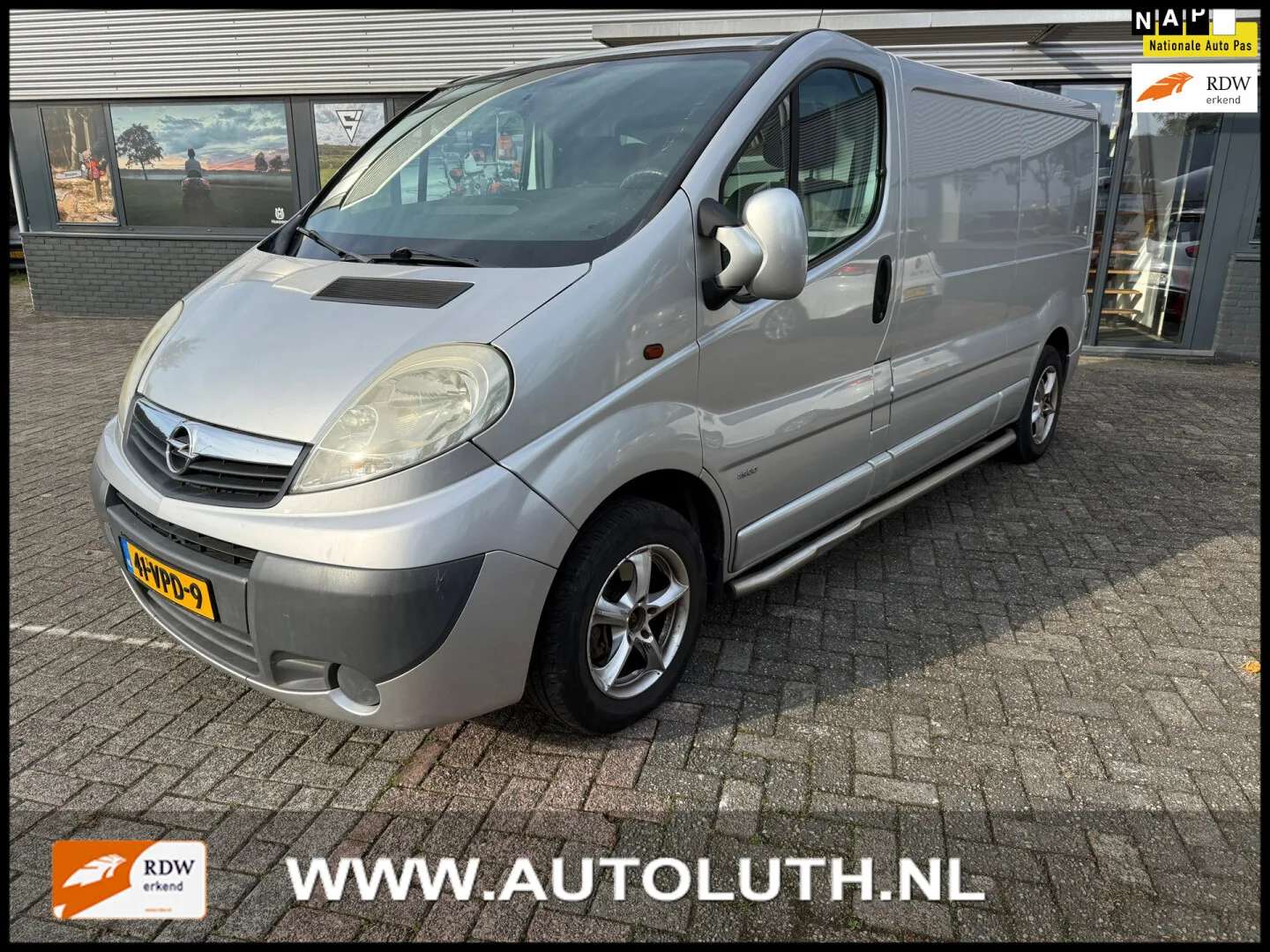Opel Vivaro (2008) — foto 1