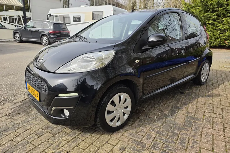 Peugeot 107 (2012)