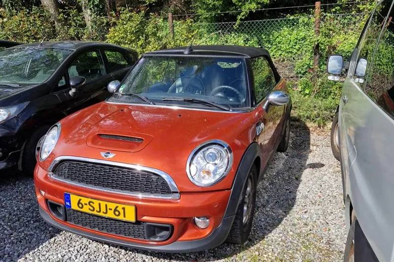 MINI Cabrio (2013)