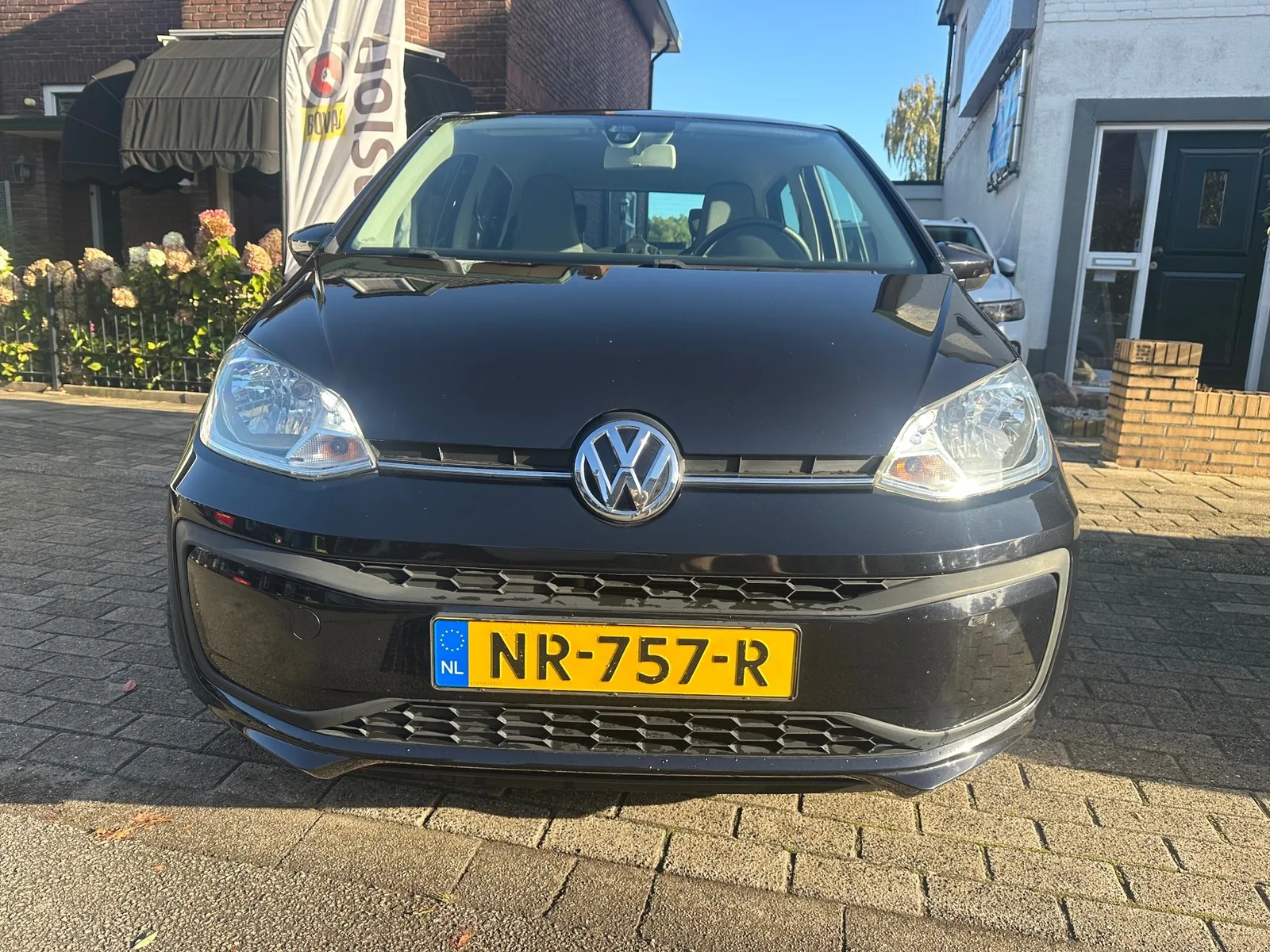 Volkswagen Up! (2017) — foto 1
