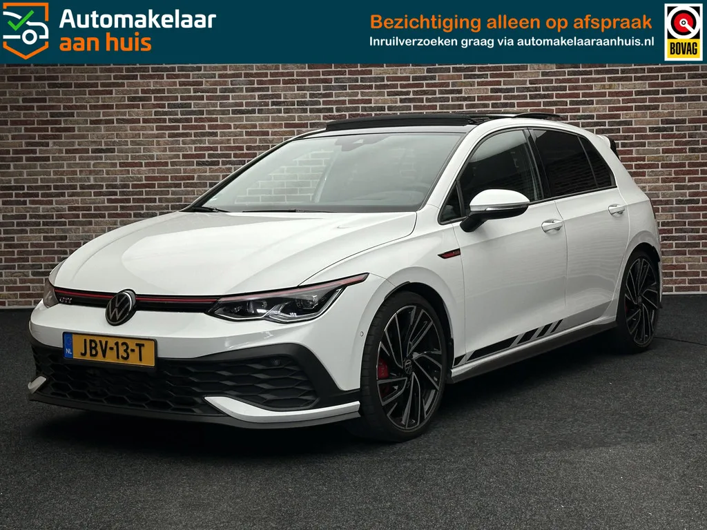 Volkswagen Golf (2021) — foto 1