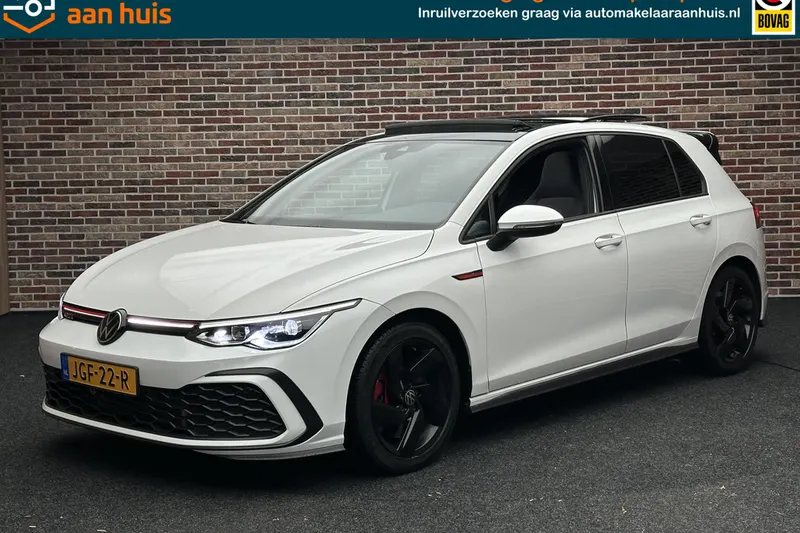 Volkswagen Golf (2023)