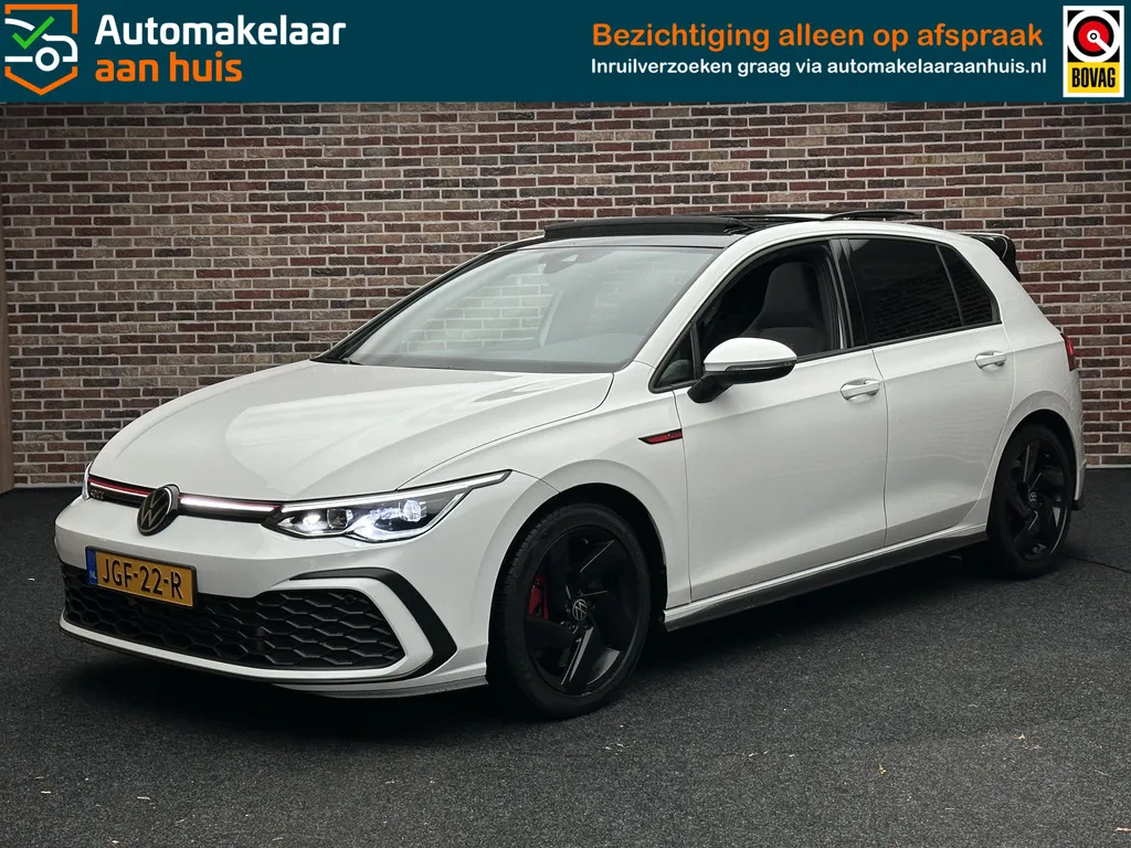 Volkswagen Golf (2023) — foto 1